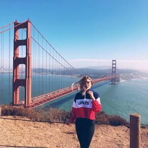 Meet your Posher, Valérie